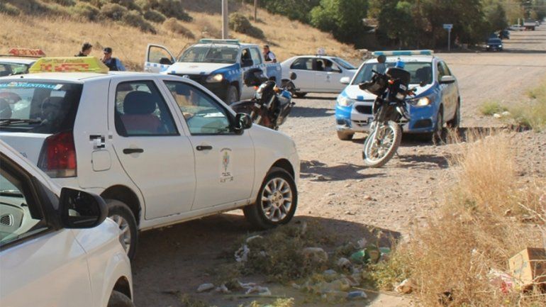 Policías y taxistas persiguieron por más de tres kilómetros a dos motochorros