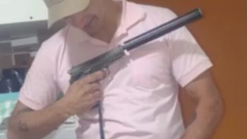 Guerra de mafias en Comodoro Rivadavia: Esto lo arreglo yo, le avisó un delincuente baleado a la Policía. Guerra de mafias en Comodoro Rivadavia: Esto lo arreglo yo, le avisó un delincuente baleado a la Policía.