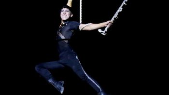 Lautaro Bustos, trapecista de Río Negro accidentado en Caleta Olivia, Santa Cruz. Lautaro Bustos, trapecista de Río Negro accidentado en Caleta Olivia, Santa Cruz.