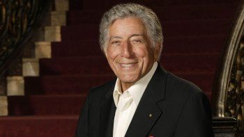 bajo el telon: el legendario tony bennett se retiro del escenario bajo el telon: el legendario tony bennett se retiro del escenario