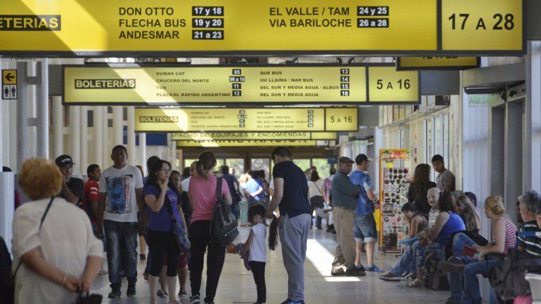 El movimiento en la terminal de ómnibus fue muy intenso.