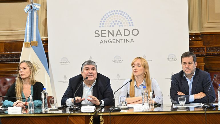 Jubilaciones: el kirchnerismo presentó un proyecto que desafía al Gobierno y al FMI