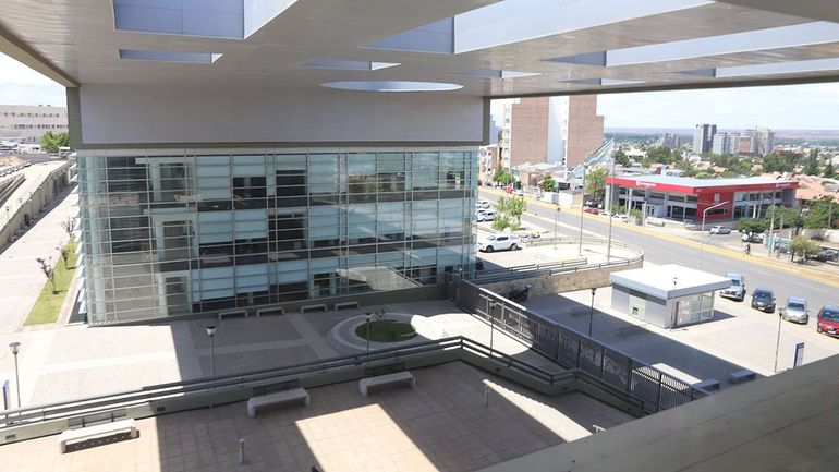 La Fiscalía de Violencia contra las Mujeres, Diversidades y Delitos Sexuales pidió realizar un allanamiento a la vivienda de Plottier. La Fiscalía de Violencia contra las Mujeres, Diversidades y Delitos Sexuales pidió realizar un allanamiento a la vivienda de Plottier.