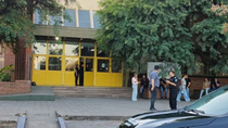 Así se evitó una masacre en una escuela de Santa Fe: quién logró reducir al estudiante armado. Así se evitó una masacre en una escuela de Santa Fe: quién logró reducir al estudiante armado.