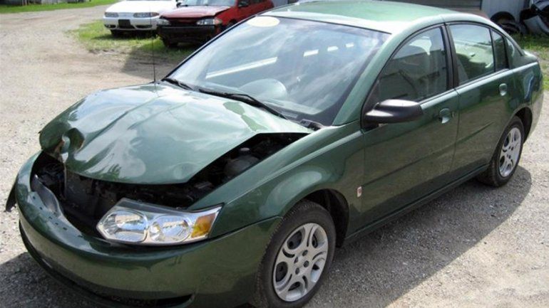 El chico de 15 años atropelló a la joven y a su hermana y se escapó.