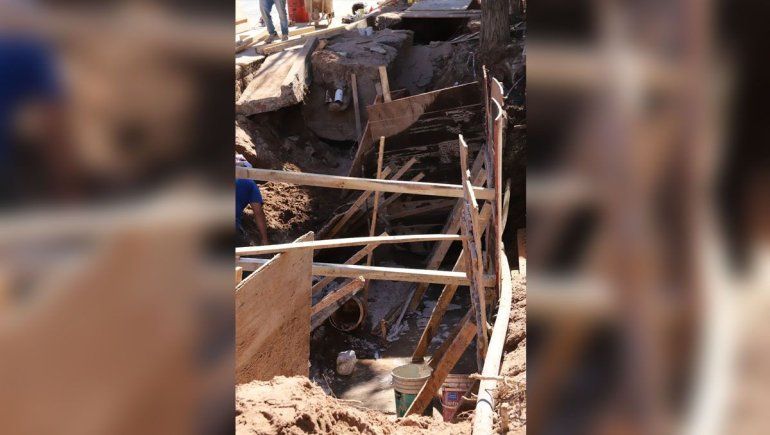 Qué explicación dio la empresa sobre la rotura del caño en pleno centro