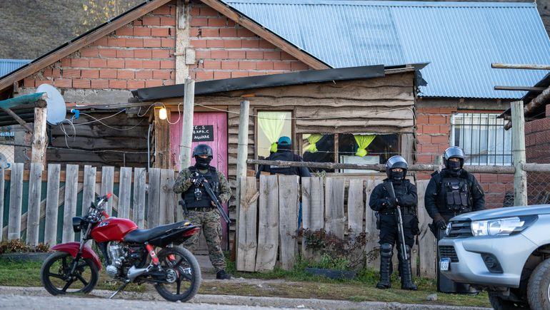 Desbaratan dos kioscos narcos cerca de escuelas