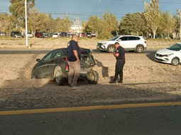 El choque ocurrió sobre avenida Alfonsín, a la altura de la rotonda de las fábricas ceramistas. El choque ocurrió sobre avenida Alfonsín, a la altura de la rotonda de las fábricas ceramistas.