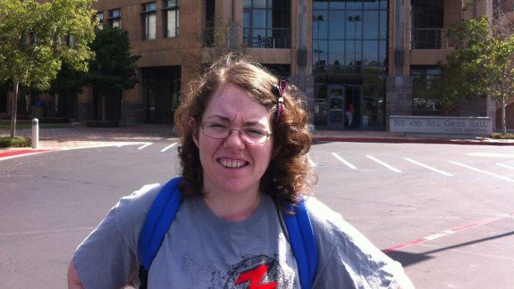 Rebecca Sharrock recuerda absolutamente todo desde que tenía 12 días.
