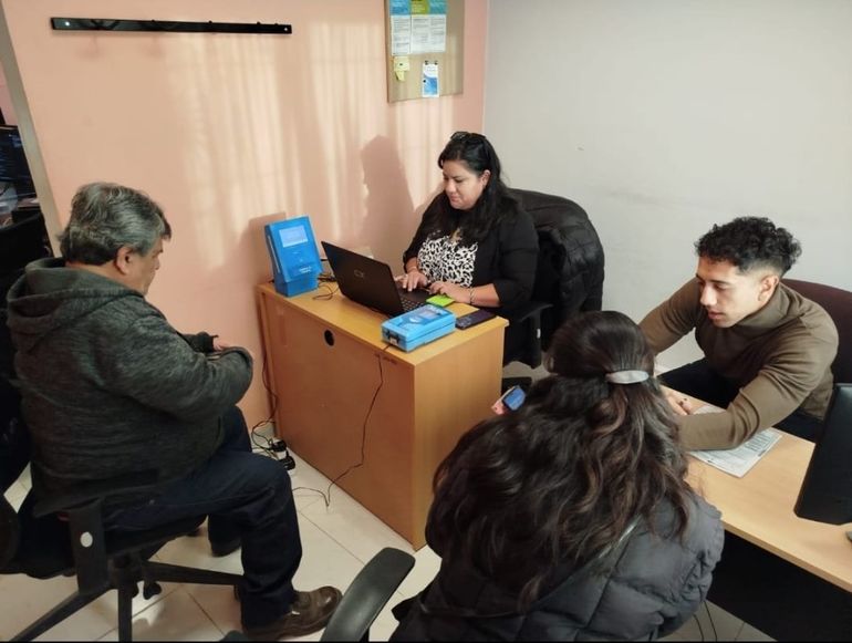 Desde el área de Transporte, reforzaron los operativos de entrega de la tarjeta SUBE en varias ciudades de Chubut. Desde el área de Transporte, reforzaron los operativos de entrega de la tarjeta SUBE en varias ciudades de Chubut.