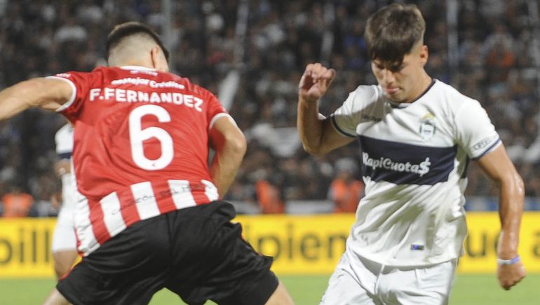 Gimnasia de La Plata y Estudiantes igualaron en cero.