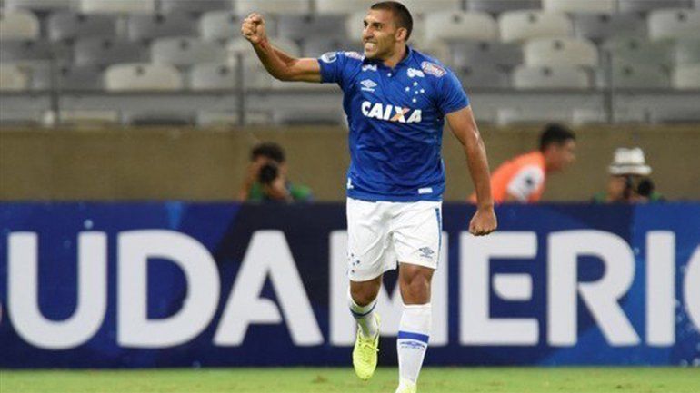 Boca compró a Wanchope Ábila, que se irá a préstamo a Huracán