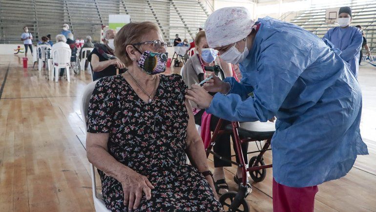 En Río Negro se acelera la vacunación con la llegada de 16.500 dosis