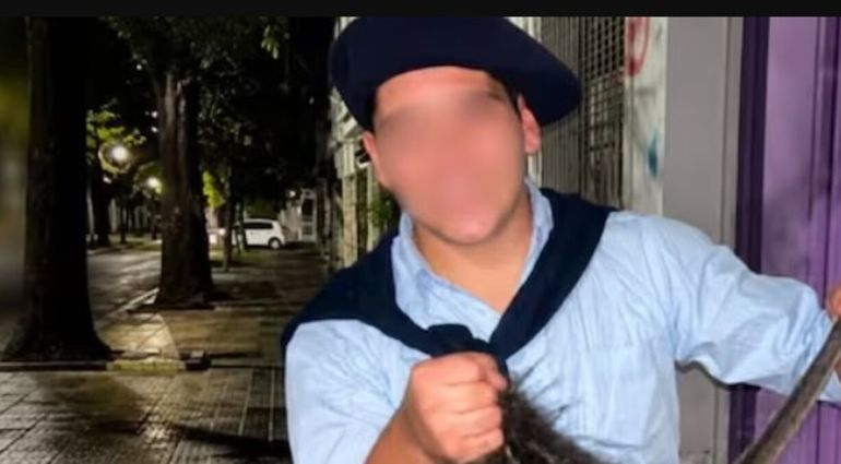 La nutria murió tras ser acorralada y golpeada en plena calle de Bahía Blanca.