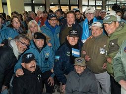 Bariloche fue escenario de la vigilia provincial por los Veteranos y Caídos en Malvinas. Bariloche fue escenario de la vigilia provincial por los Veteranos y Caídos en Malvinas.