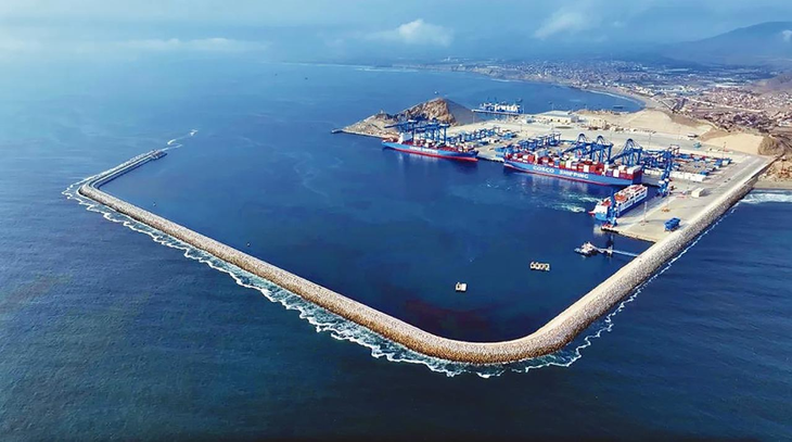 El puerto peruano de Chancay, inaugurado por Xi Jinping en noviembre de 2024, es el modelo de inversión integrada que China replica en la región. Foto: diariodelpuerto.com El puerto peruano de Chancay, inaugurado por Xi Jinping en noviembre de 2024, es el modelo de inversión integrada que China replica en la región. Foto: diariodelpuerto.com