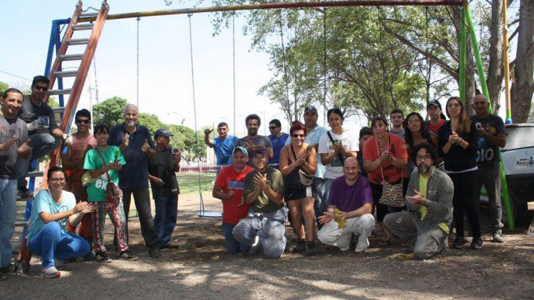 Un grupo de vecinos y autoridades participaron de la actividad.