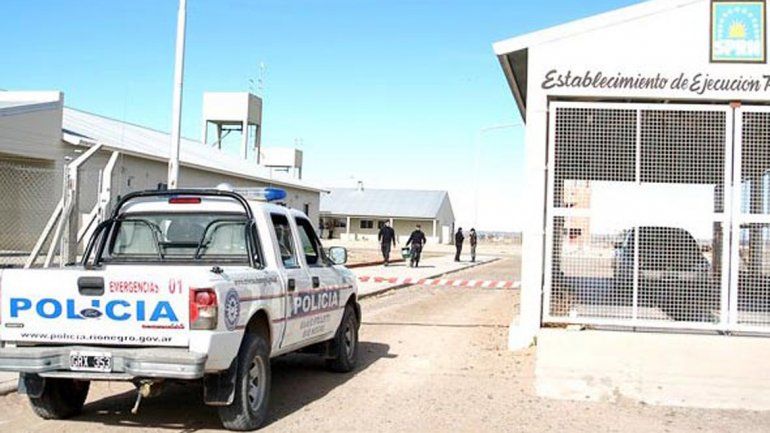 El hombre debía volver al Penal 5 de Cipolletti y no lo hizo.