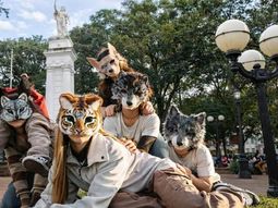 Crece el fenómeno therians, personas que se identifica con un animal no humano. Crece el fenómeno therians, personas que se identifica con un animal no humano.