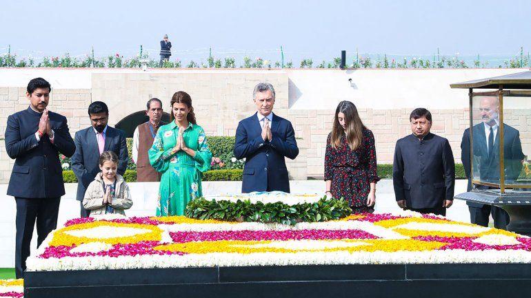 En su primera actividad oficial en la India, Macri rindió tributo a Gandhi