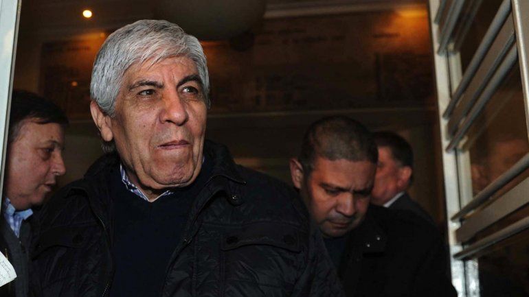 Moyano presentó un recurso de amparo ante la Justicia civil.