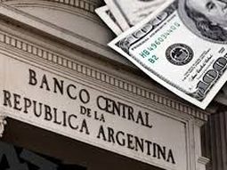 En estos dós meses el BCRA tuvo que desprenderse de más de 500 millones de dólares de sus reservas. En estos dós meses el BCRA tuvo que desprenderse de más de 500 millones de dólares de sus reservas.