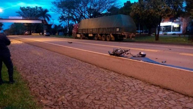 Bajó a socorrer a dos víctimas y fue atropellada