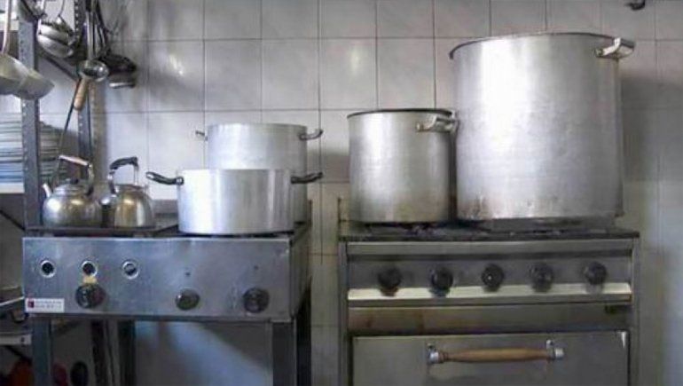 Por el aislamiento, cerró un comedor y cinco abuelos se quedaron sin comida