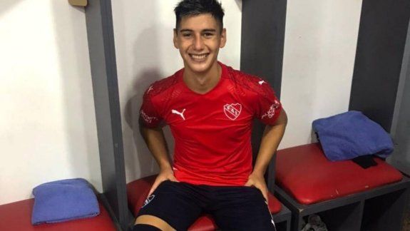 El cipoleño que firmó su primer contrato profesional con Independiente