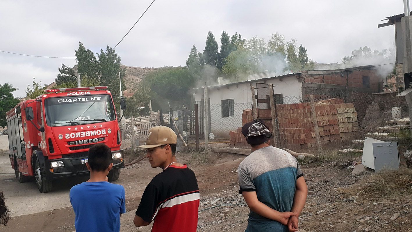 Un nene jugaba con un encendedor y provocó un incendio