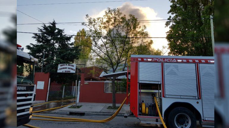 Susto por un incendio en el Centro de Jubilados