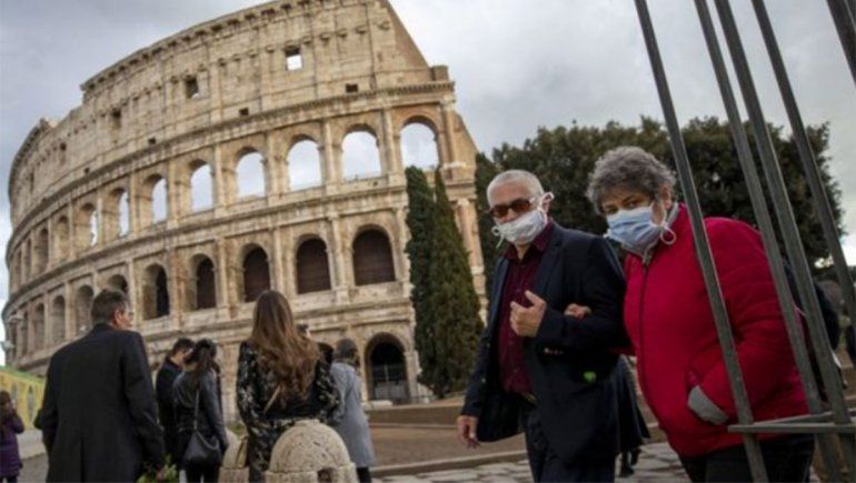 Italia introduce la cuarentena para los viajeros de la UE