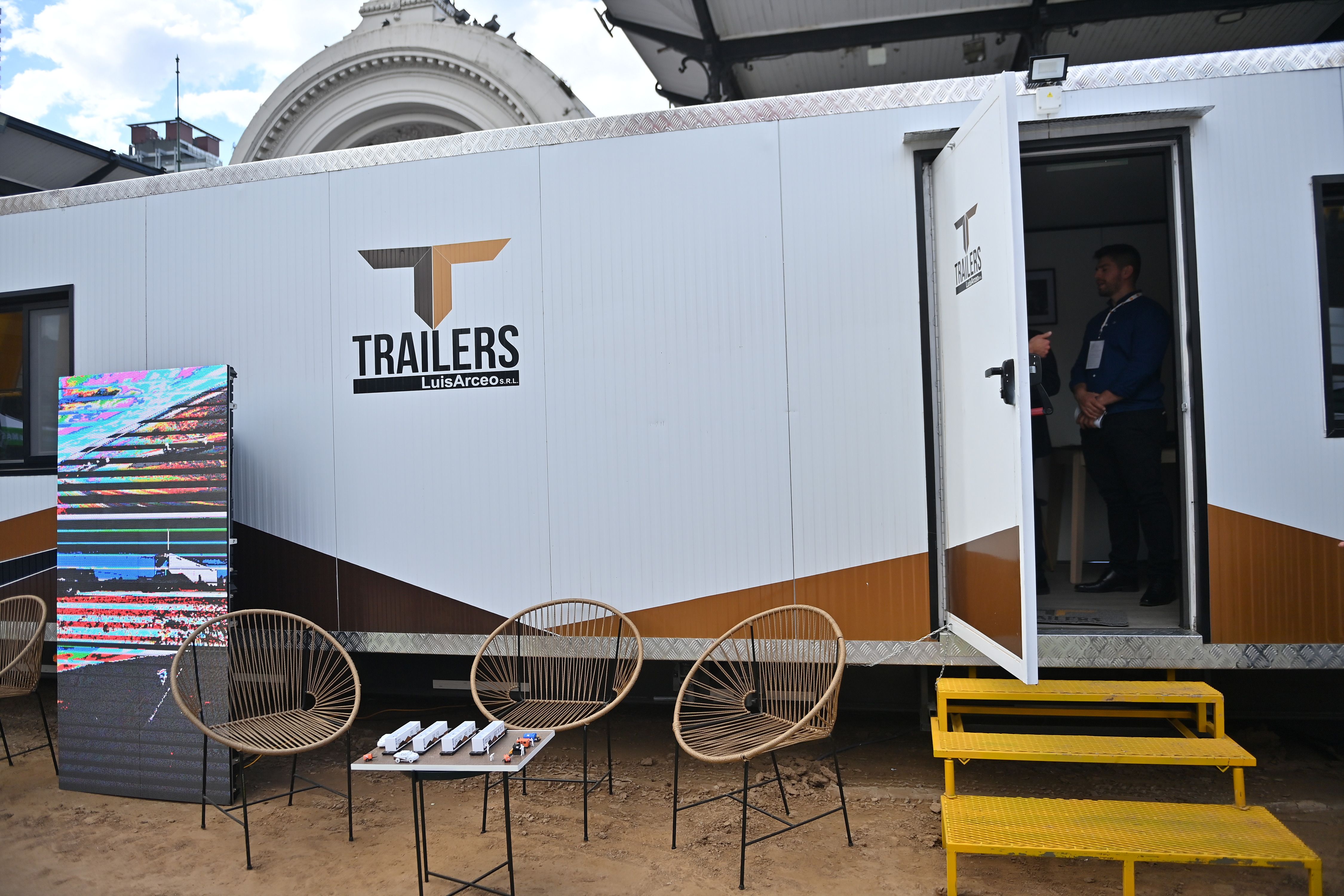 Diseño a medida, autonomía energética y capacidad de reconversión son algunos de los factores que hoy definen si un trailer acompaña o frena una operación en Vaca Muerta.