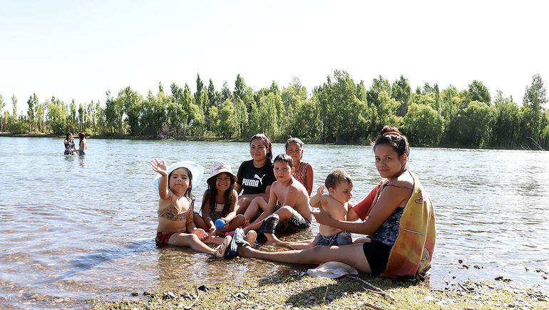 La ola de calor no se va en Neuquén. Todo enero signado por altas temperaturas.