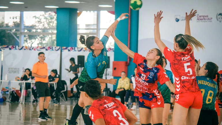 Handball: Neuquén busca mantener la categoría en damas y ascender en varones