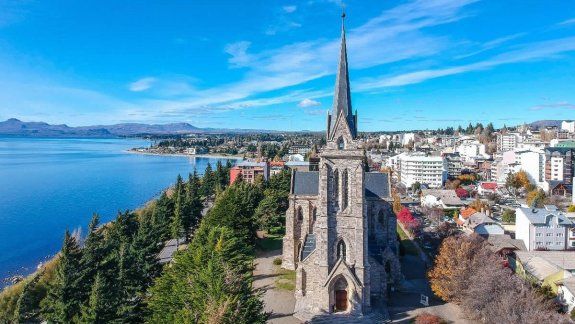Apertura de turismo: Bariloche apunta como buena opción para el verano