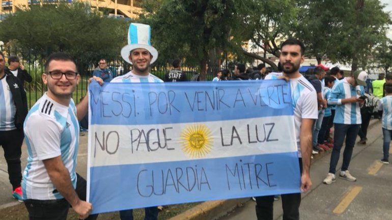 Conocé la historia de los tres rionegrinos que no pagaron la luz para ir a ver a Messi