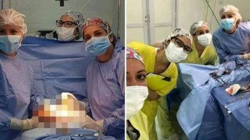 suspendieron a medicos que se sacaron selfies en plena operacion