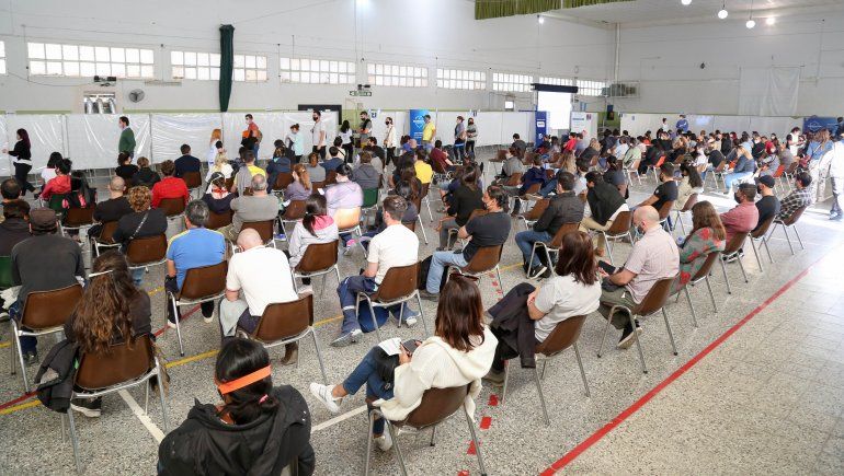 Cómo es el cronograma de vacunación para este jueves en Neuquén