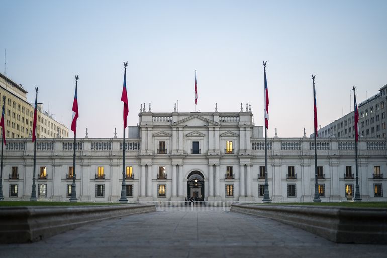 Palacio de La Moneda, sede del Ejecutivo chileno. Palacio de La Moneda, sede del Ejecutivo chileno.