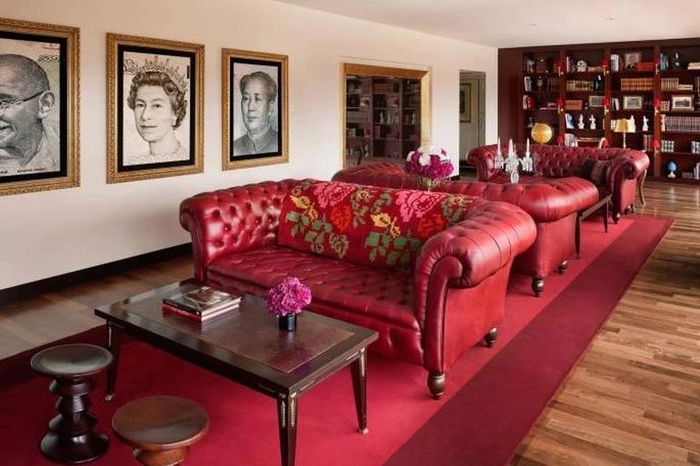 La suite Faena cuenta con una amplia sala de estar, un comedor y una cocina propia. La suite Faena cuenta con una amplia sala de estar, un comedor y una cocina propia.