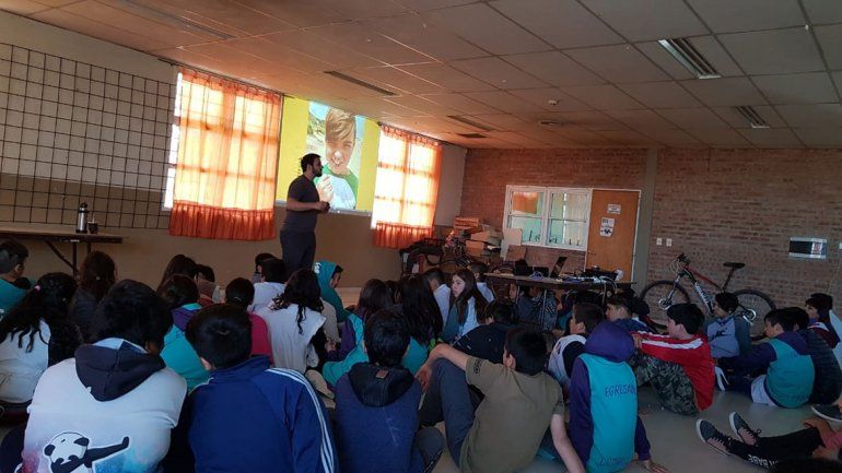 Capacitaron a más de 2 mil pibes en derechos humanos