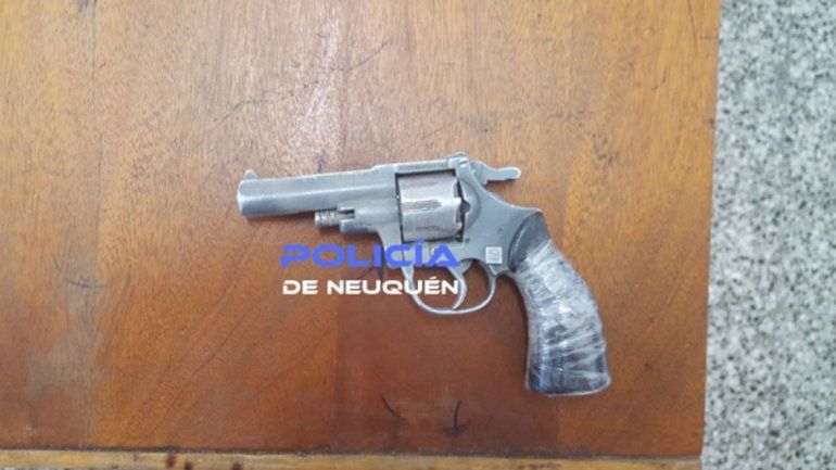 Las Lajas: terminó detenido por andar a los tiros en el centro