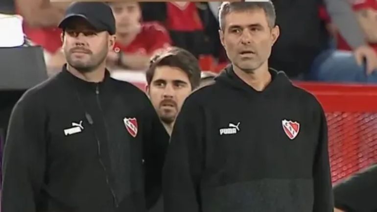 Julio Vaccari y su asistente
