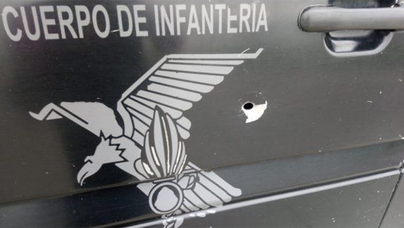 Borracho se negó a entregar su auto en un control y se tiroteó con la policía
