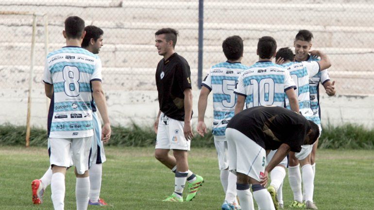 La ADC no quiere bajarse de lo más alto de las posiciones.