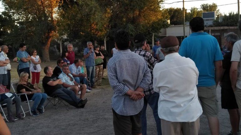 En Los Canales quieren asfalto pero les parece muy cara la obra