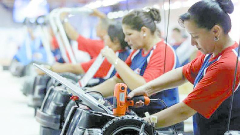 Además subió un 1,2% la tasa de los empleos formales.