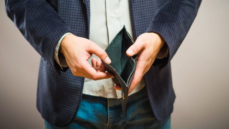 Sólo podrán embargar el excedente de tres veces el salario promedio.