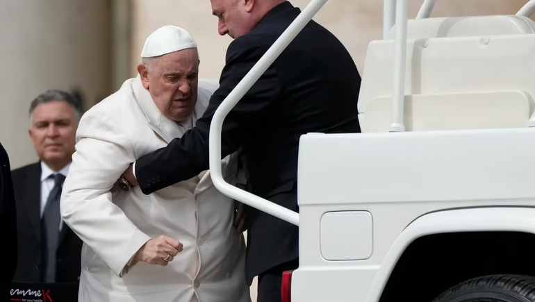 Internaron al Papa Francisco en una clínica de Roma: ¿Qué le pasa?